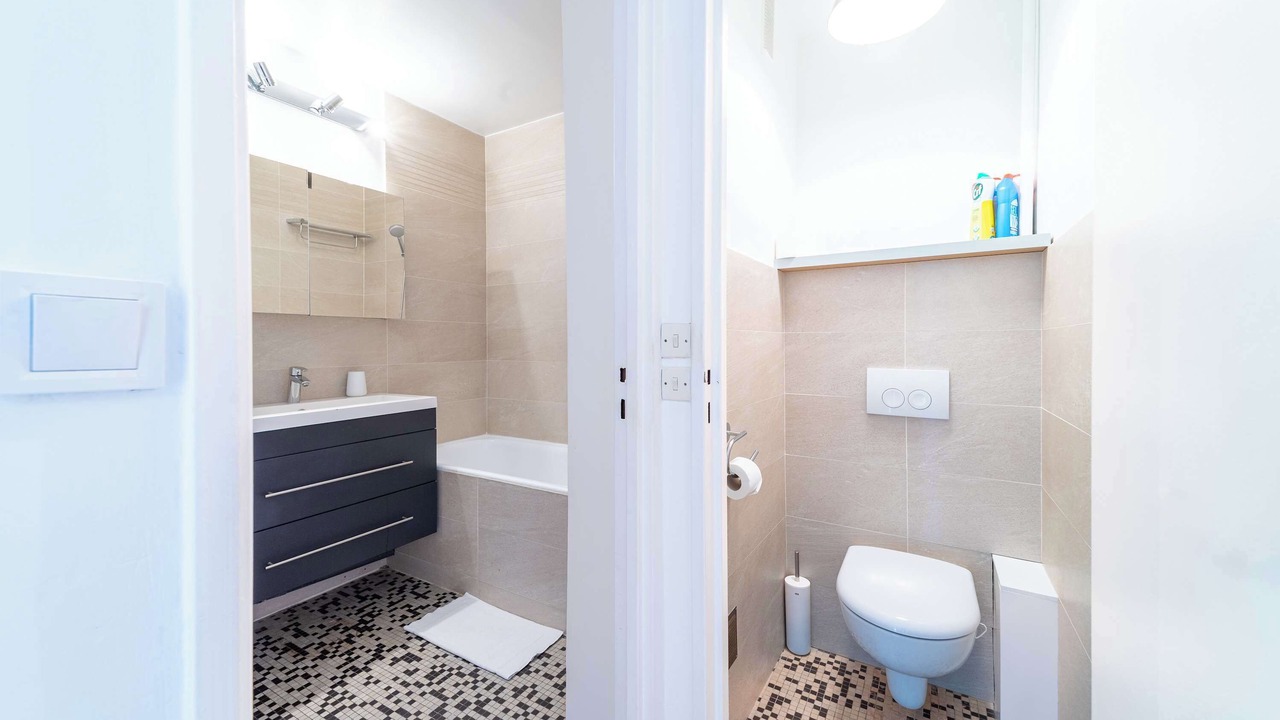 Photo of Bathroom in Sevres