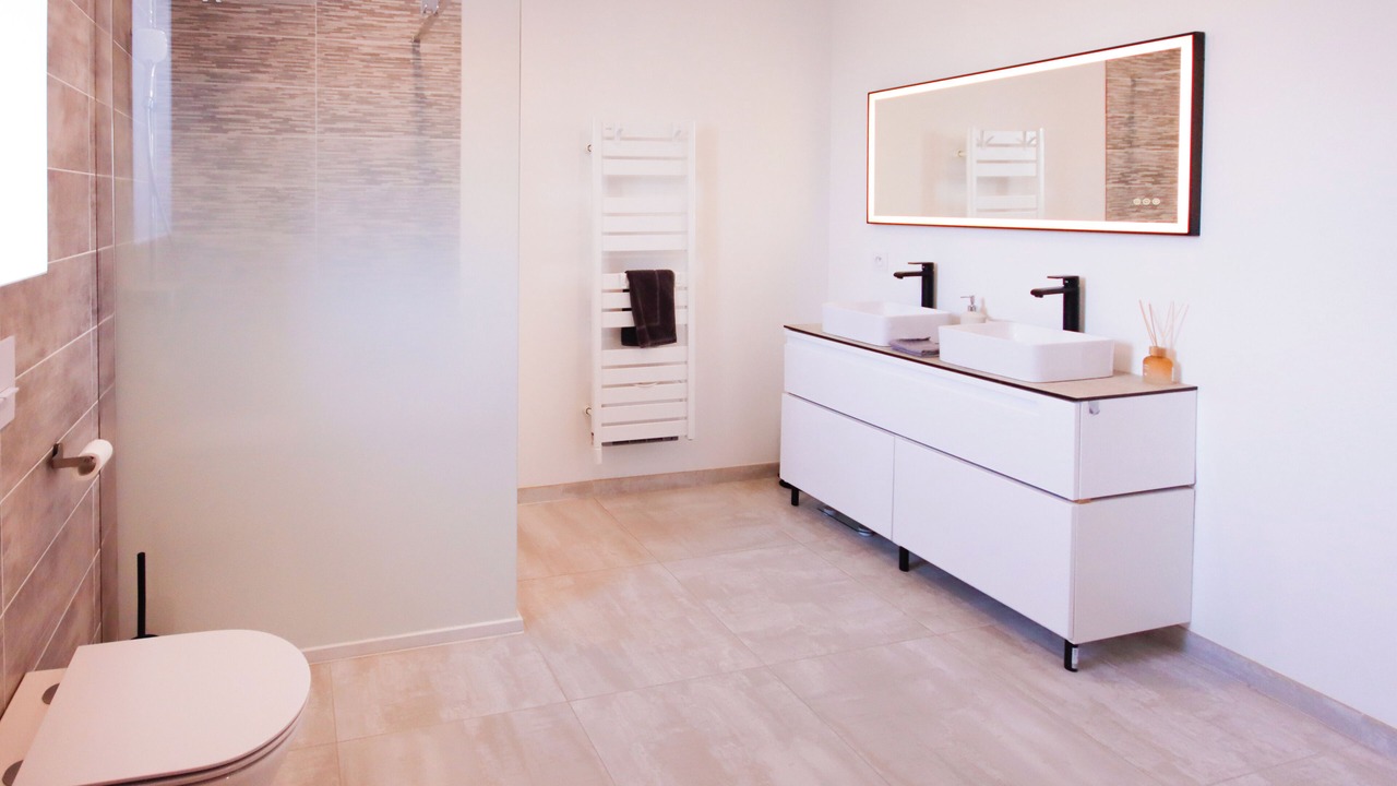 Photo of Bathroom in Basly