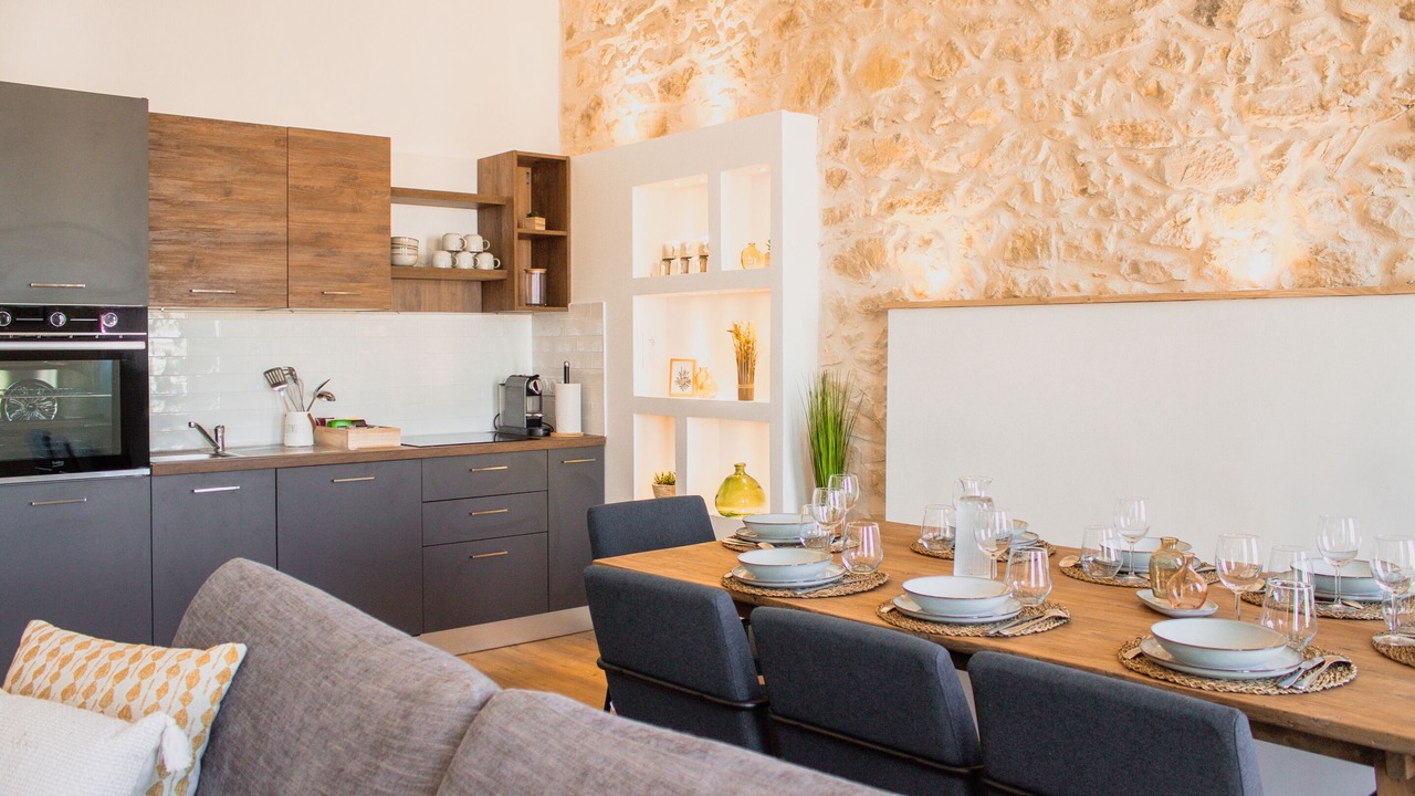 Photo of Others in Baille