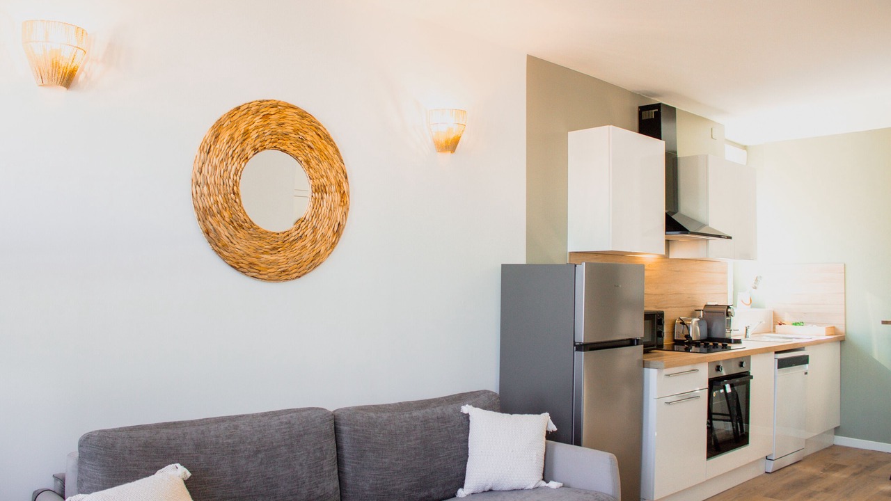 Photo of Others in Baille