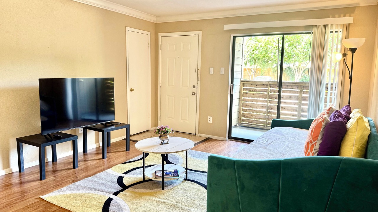Photo of Livingroom in Texas Medical Center