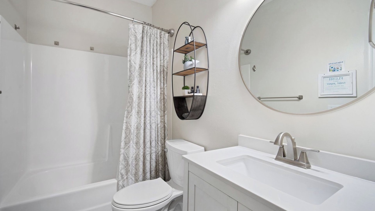 Photo of Bathroom in Bonito Boathouses