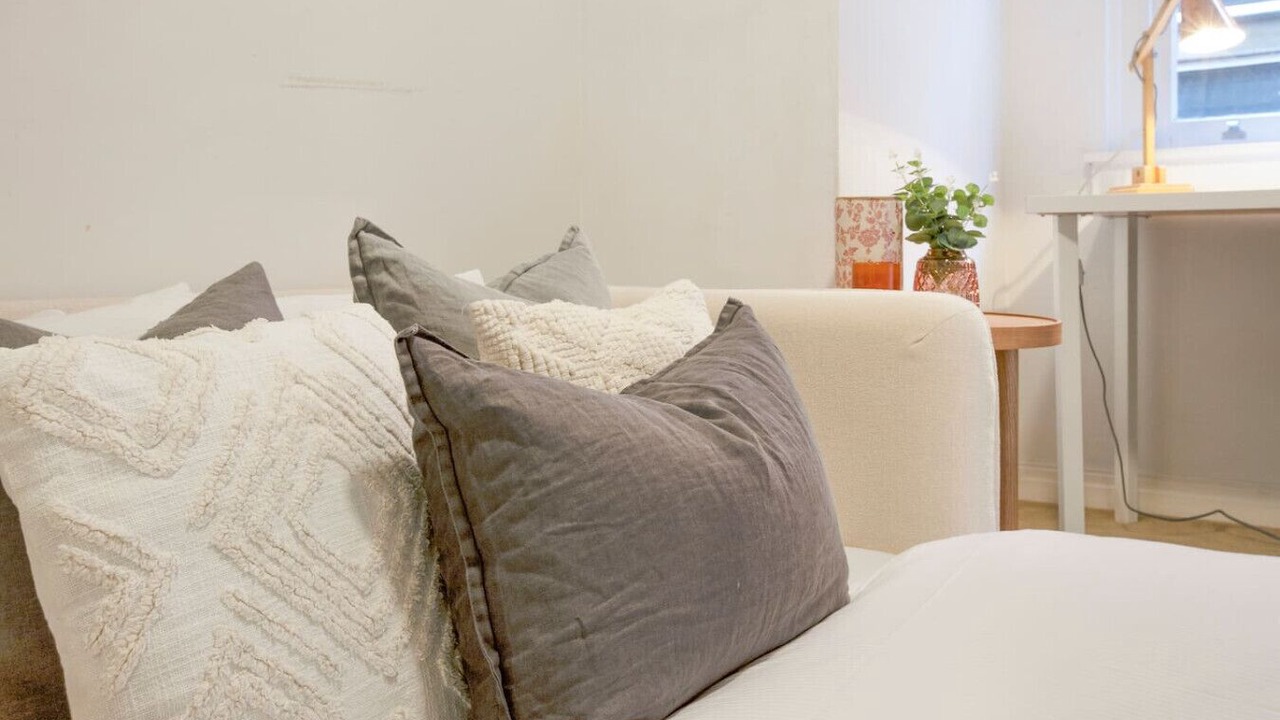 Photo of Bedroom in Elizabeth Bay