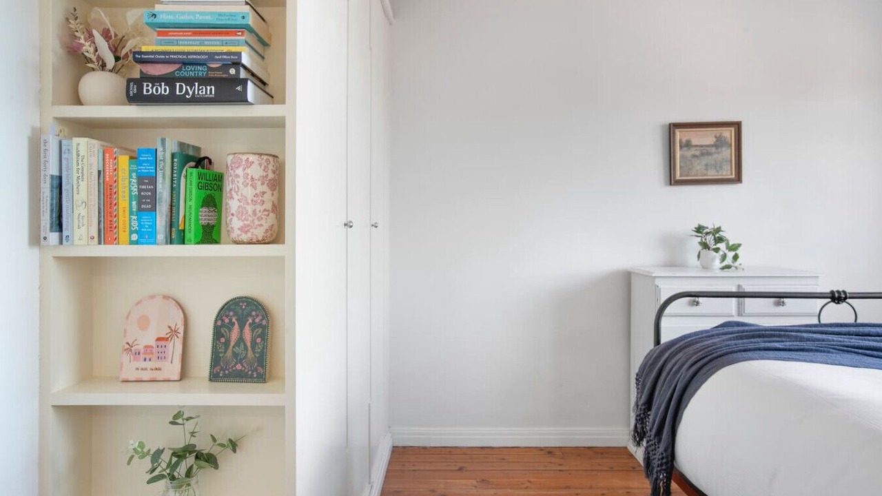 Photo of Bedroom in Elizabeth Bay