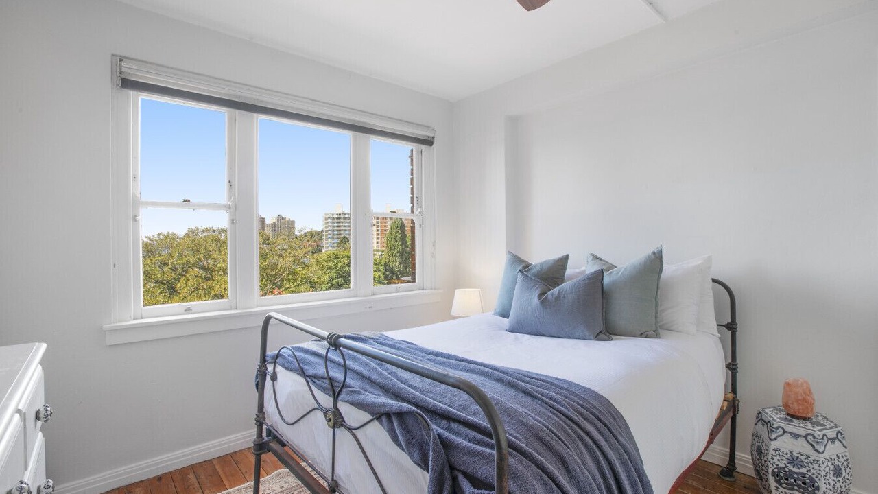 Photo of Bedroom in Elizabeth Bay