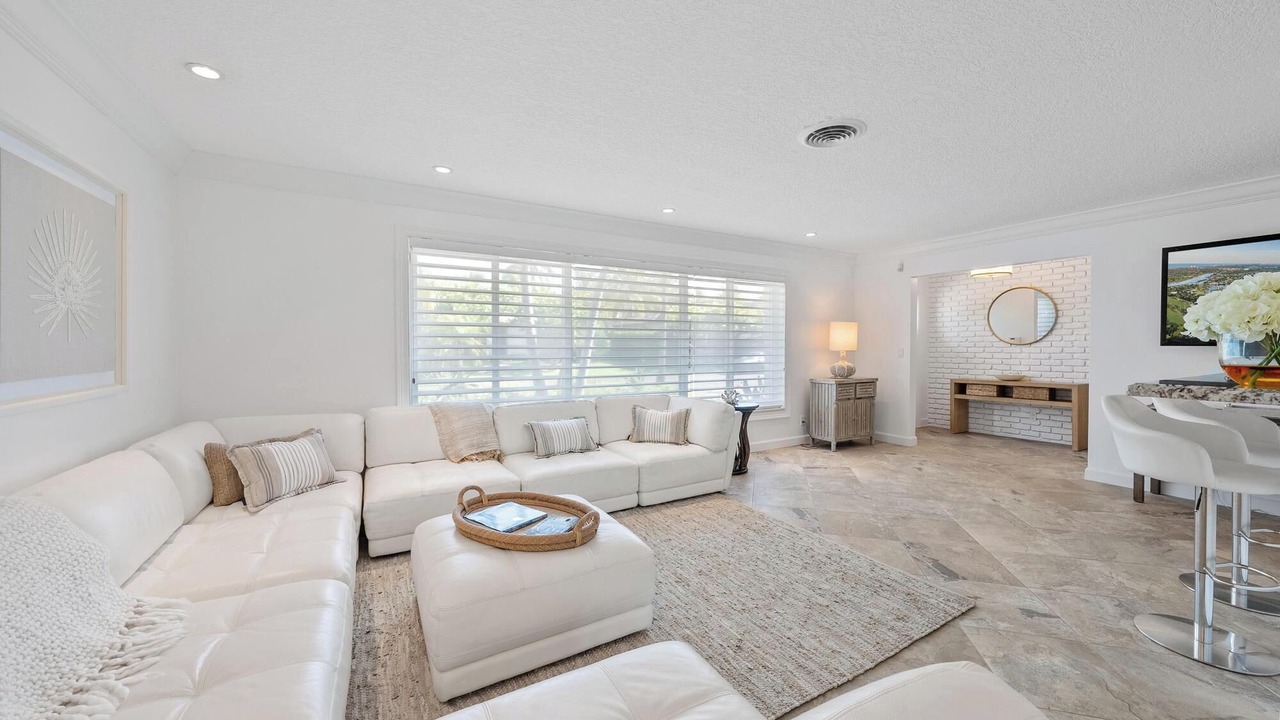 Photo of Livingroom in Singer Island