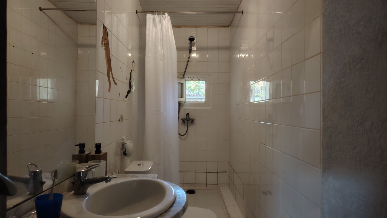 Photo of Bathroom in Peyriac-de-Mer
