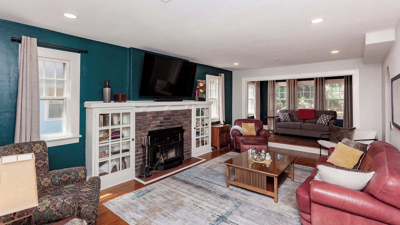 Photo of Livingroom in Ames