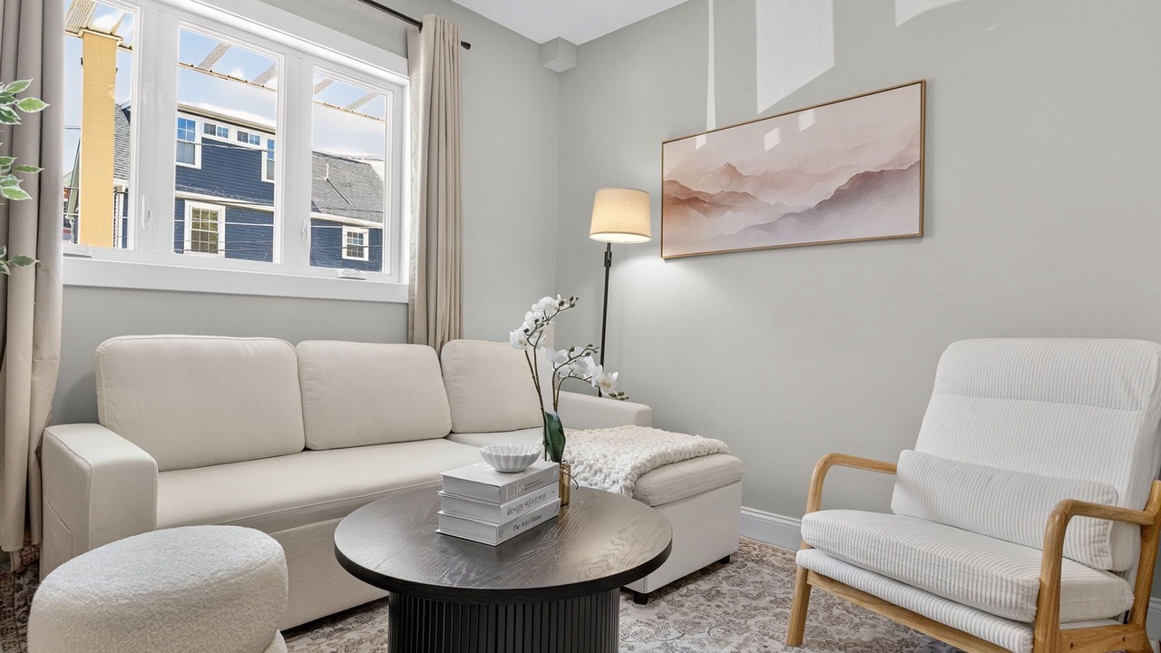 Photo of Livingroom in Somerville