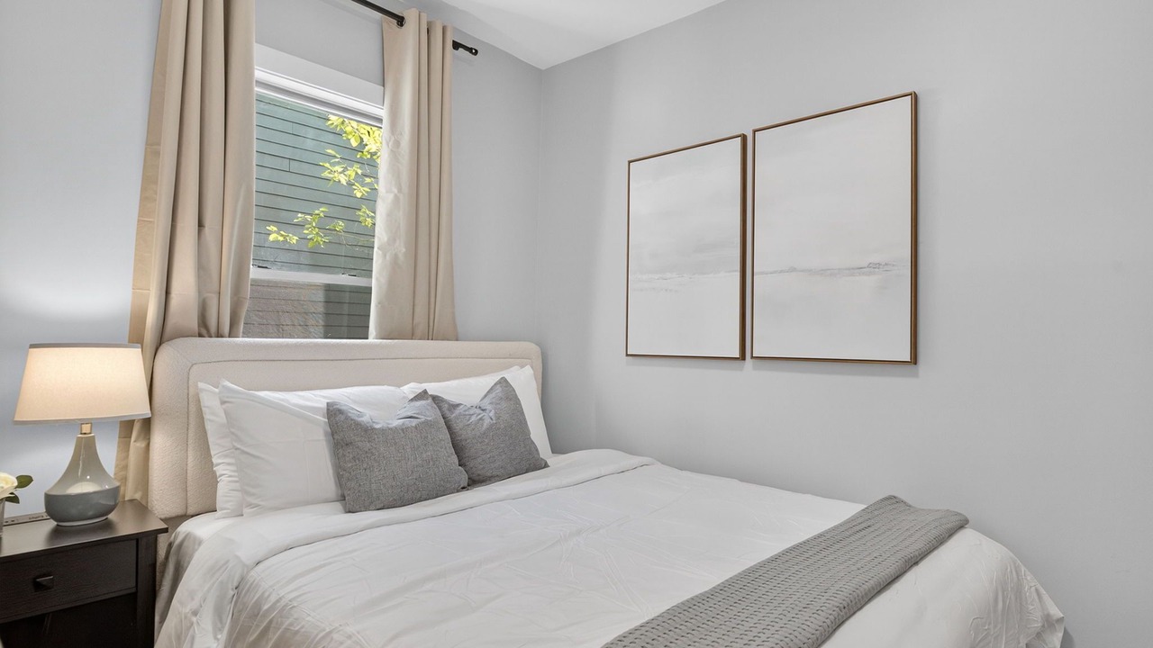 Photo of Bedroom in Somerville