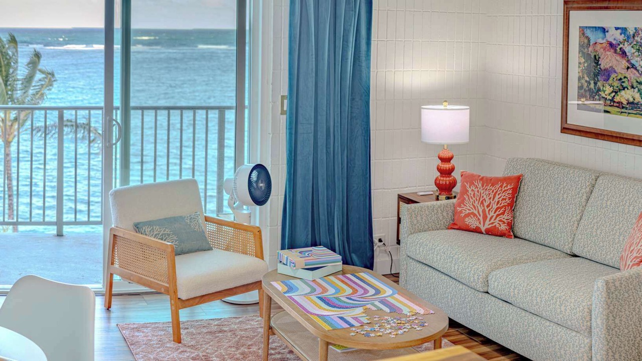 Photo of Livingroom in Punaluu