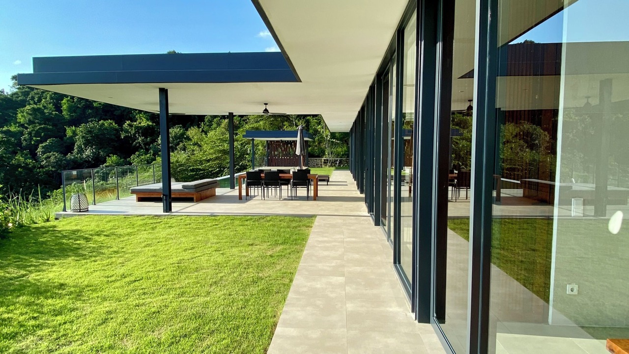 Photo of Patio Balcony in Selong Belanak