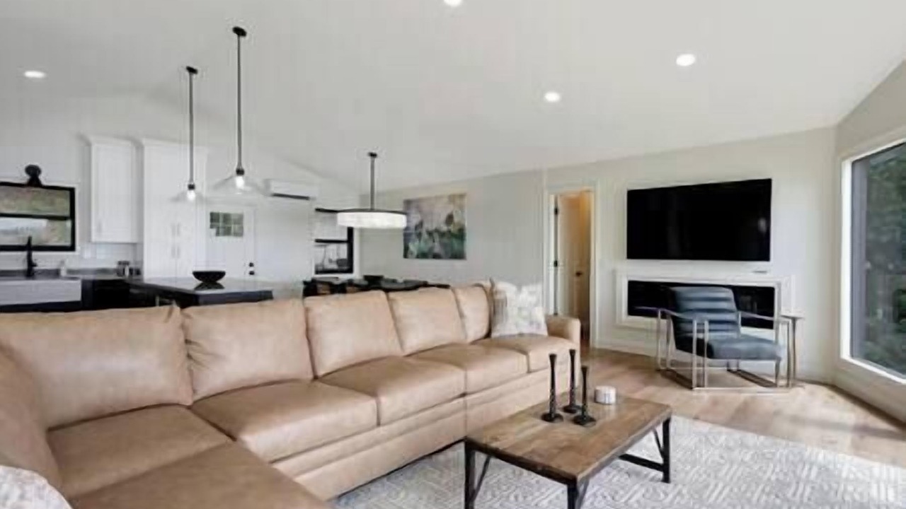 Photo of Livingroom in Spring City