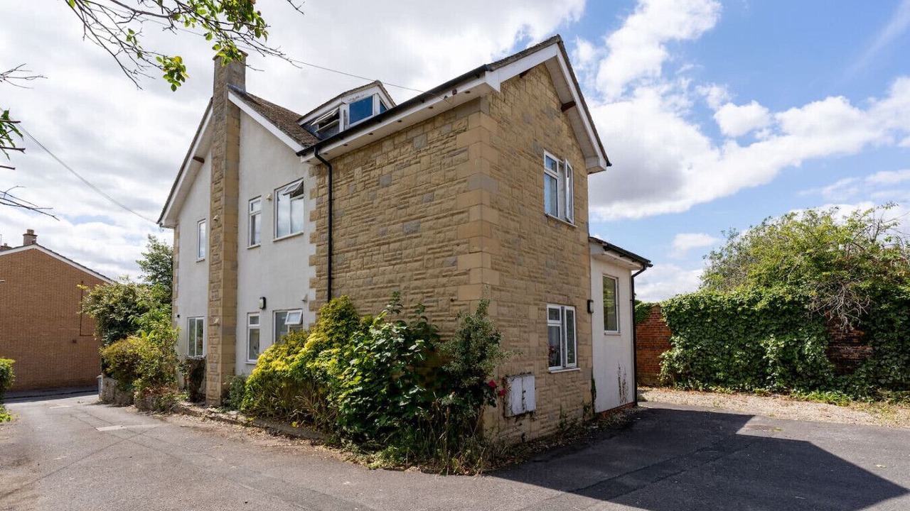 Photo of Outdoor in South Leigh