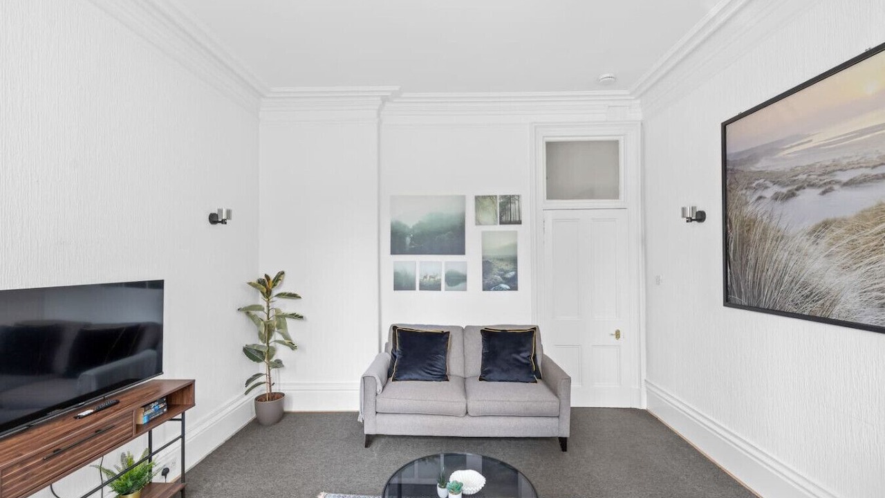 Photo of Livingroom in Montrose