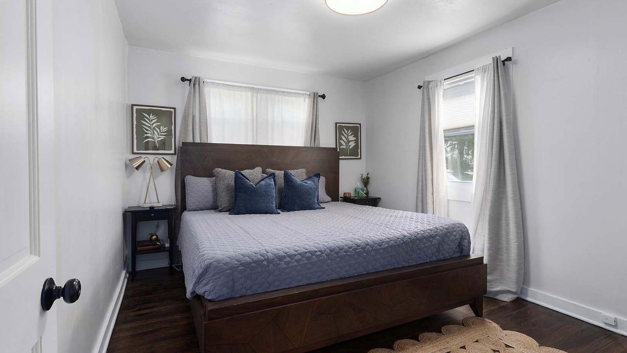 Photo of Bedroom in Lee's Summit