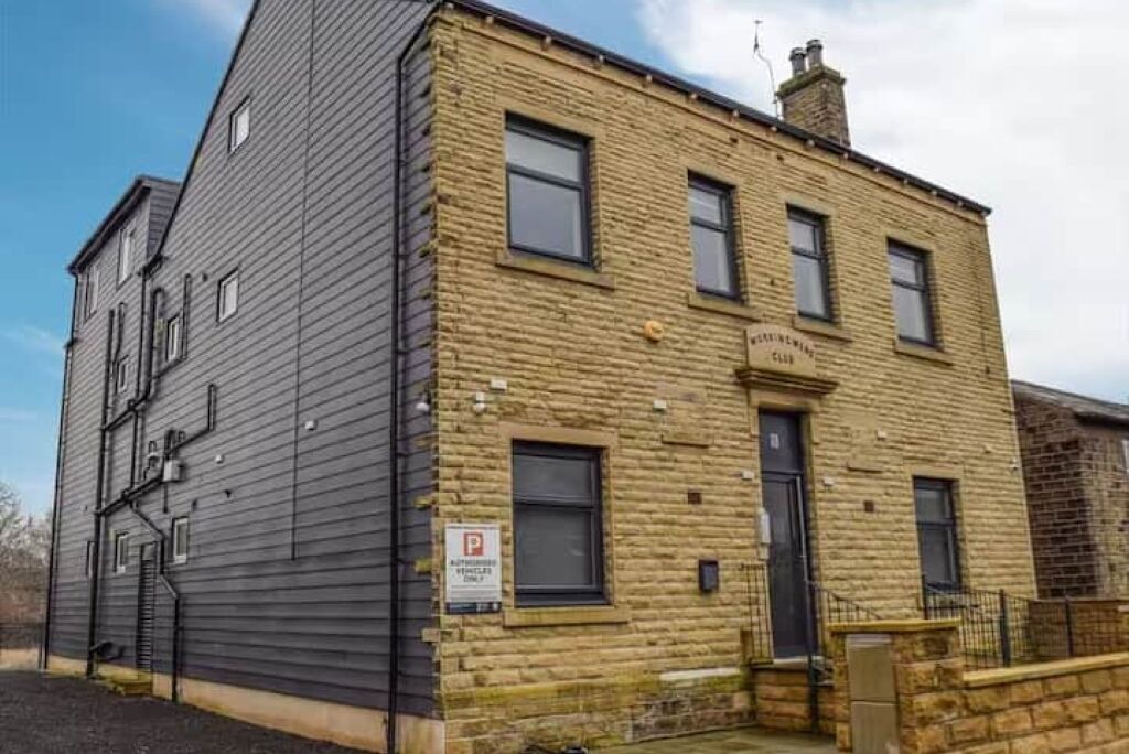 Photo of Outdoor in Huddersfield