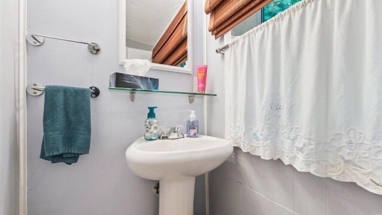Photo of Bathroom in Colpoys Bay