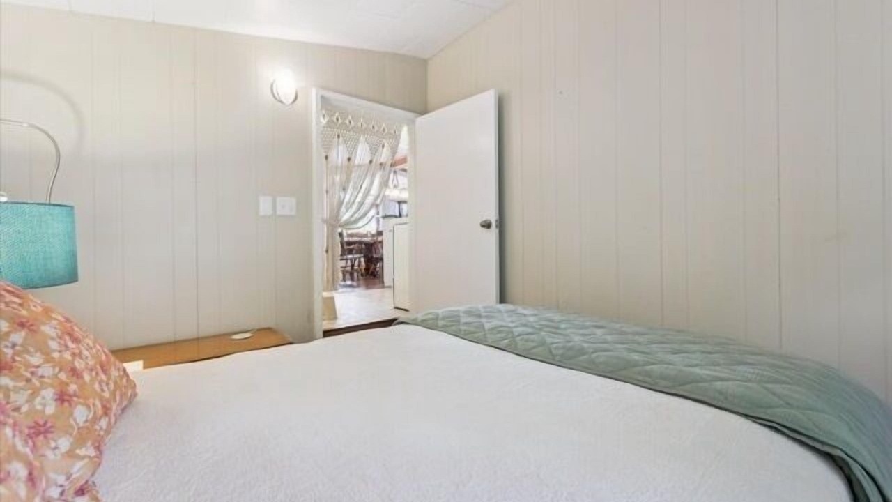 Photo of Bedroom in Colpoys Bay