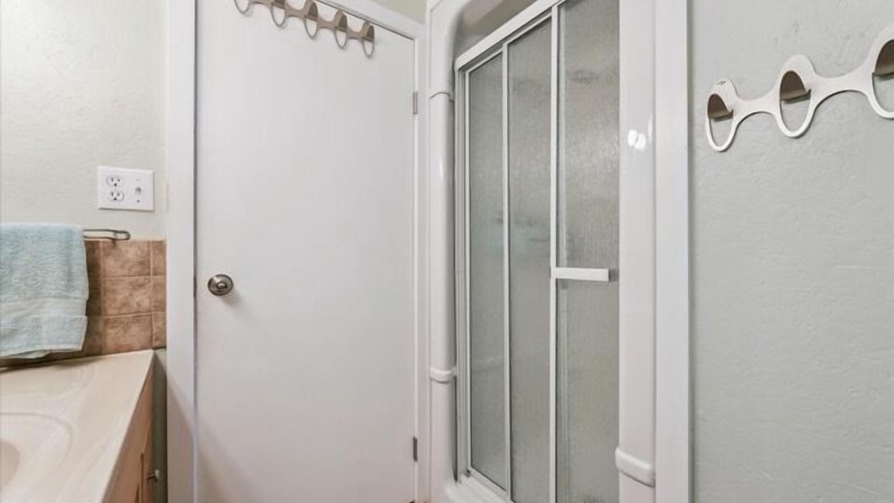 Photo of Bathroom in Colpoys Bay
