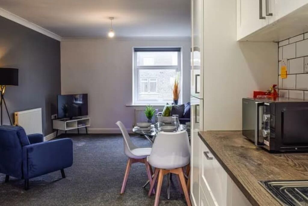 Photo of Others in Honley