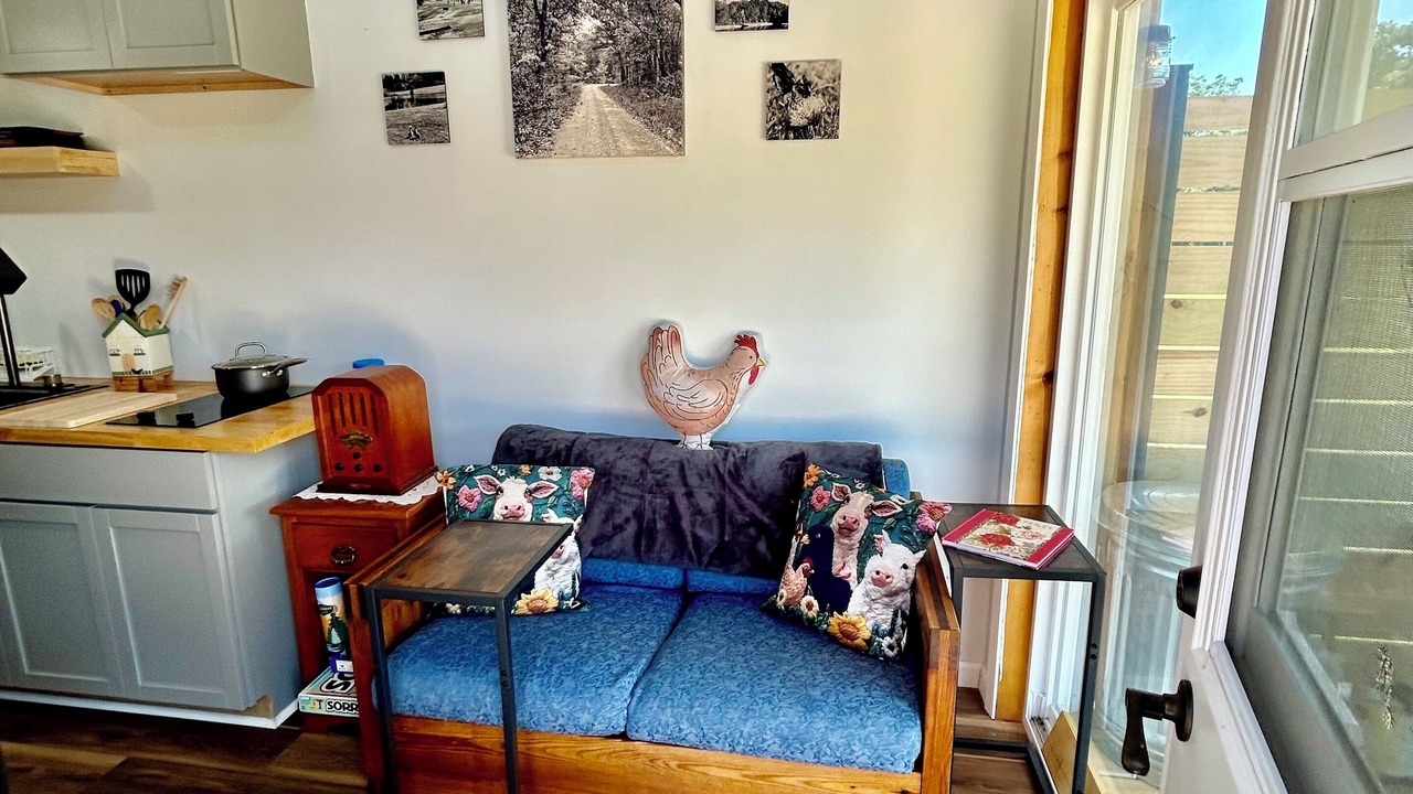 Photo of Livingroom in Fulton