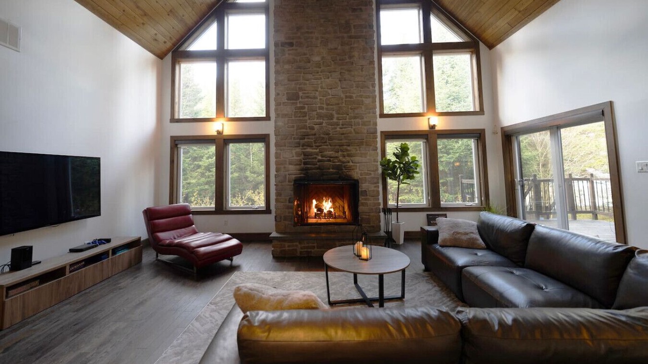 Photo of Livingroom in St-Adolphe-d'Howard