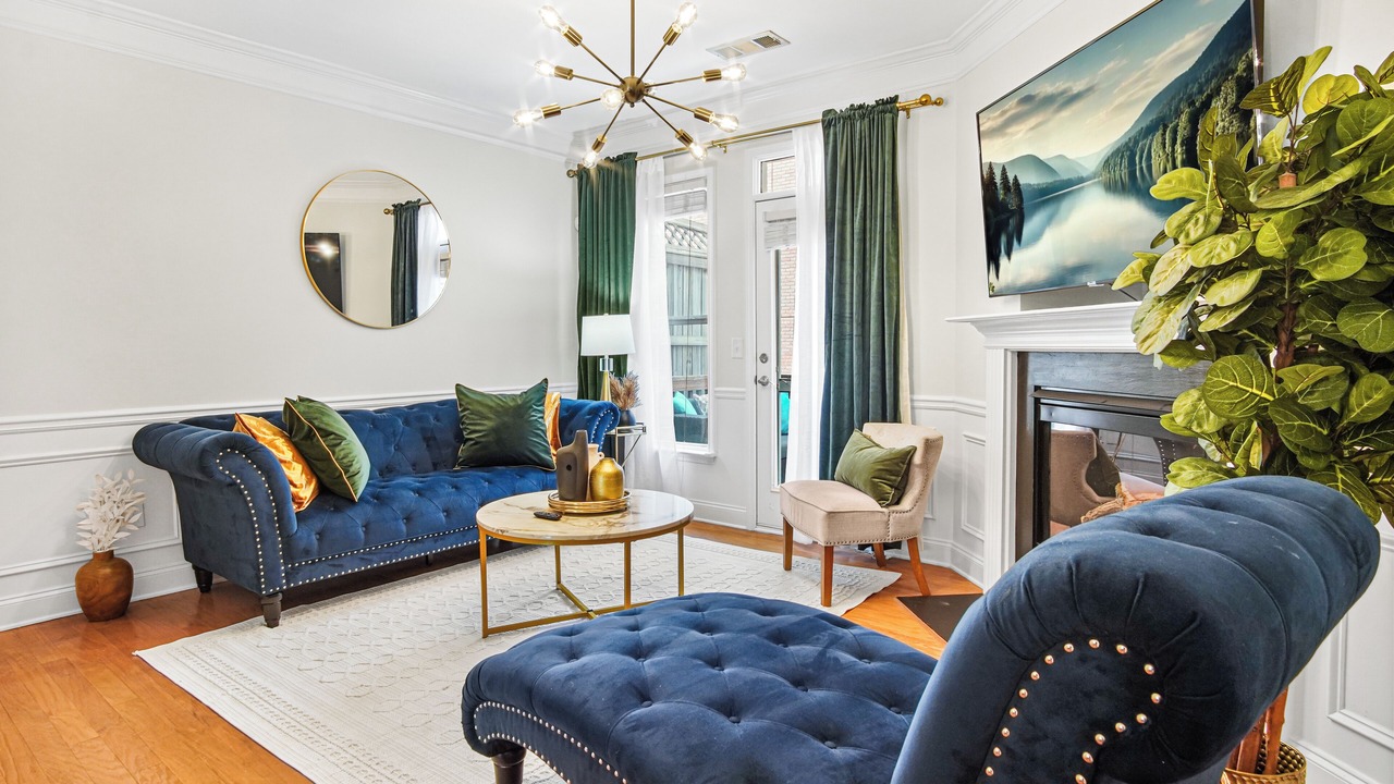 Photo of Livingroom in Midtown