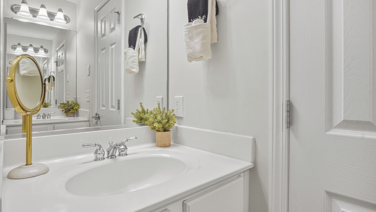Photo of Bathroom in Midtown