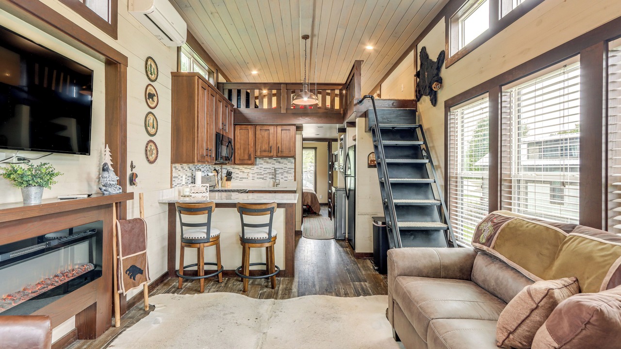 Photo of Livingroom in Morganton