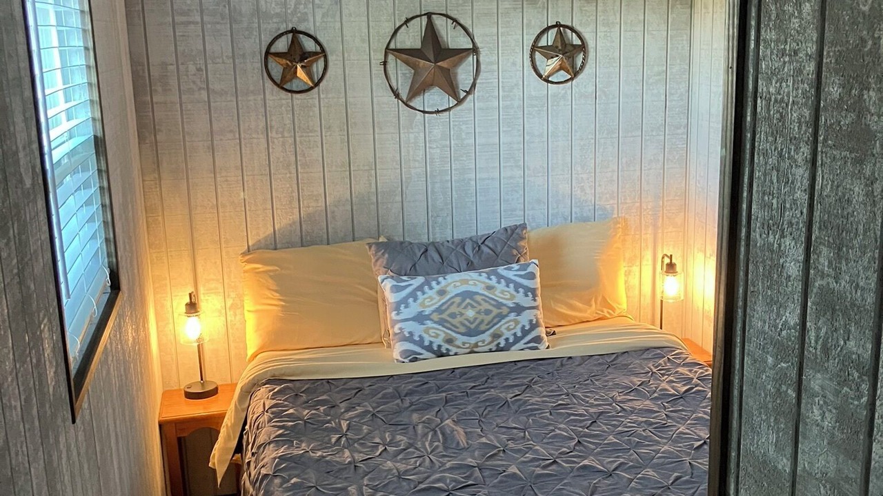 Photo of Bedroom in Goldthwaite