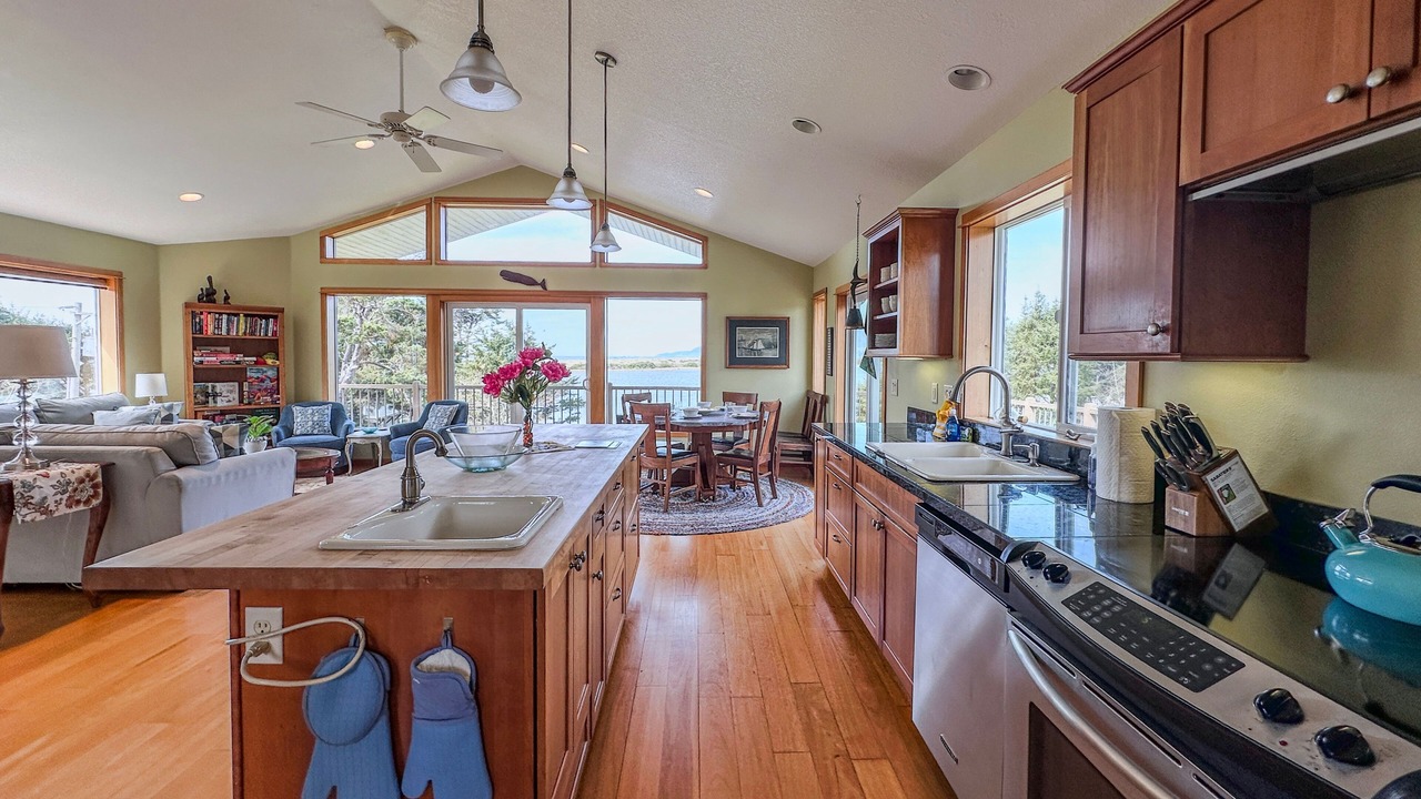 Photo of Kitchen in Cape Meares