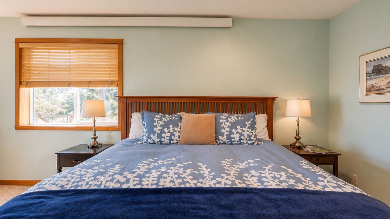 Photo of Bedroom in Cape Meares