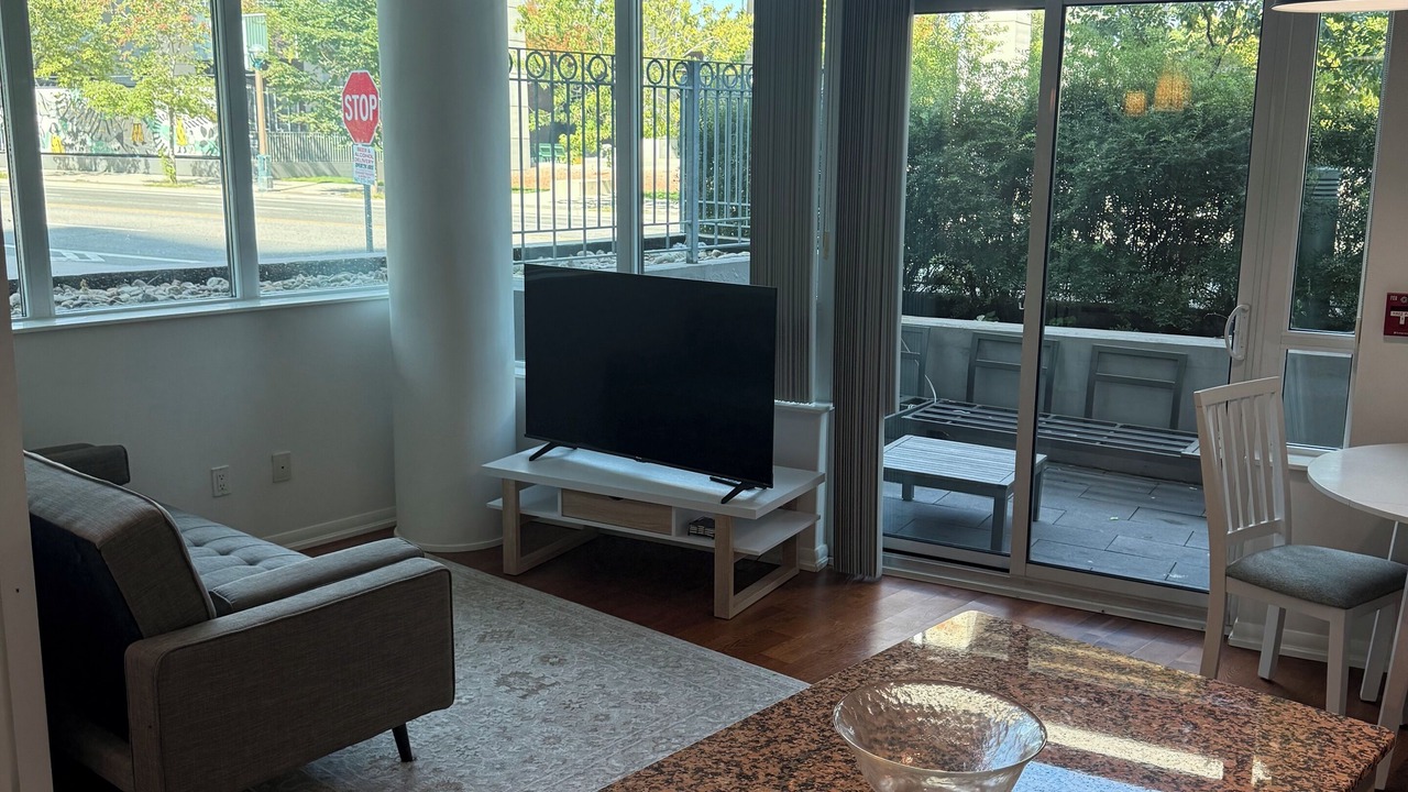 Photo of Livingroom in Fort York