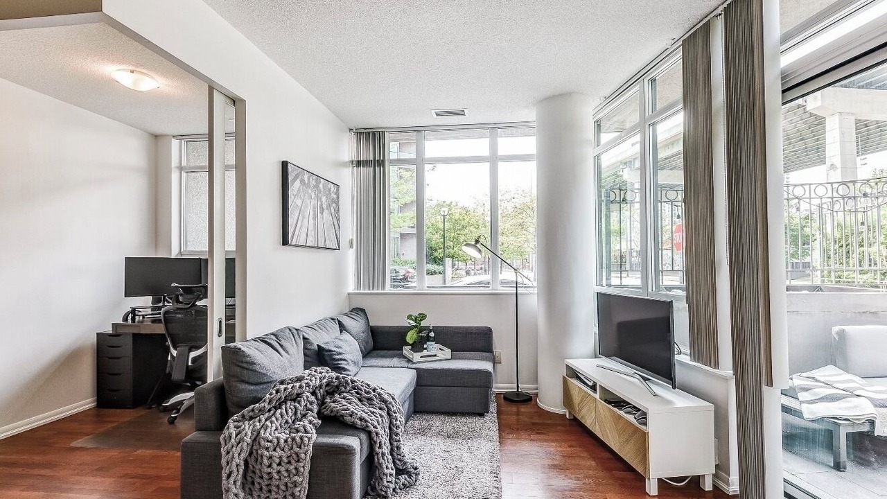 Photo of Livingroom in Fort York