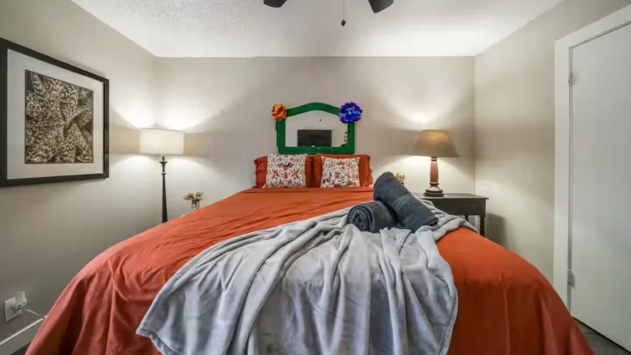 Photo of Bedroom in South Manchaca