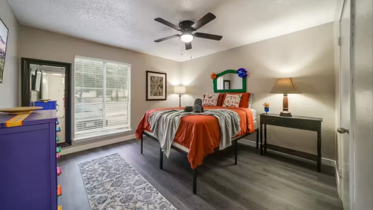 Photo of Bedroom in South Manchaca