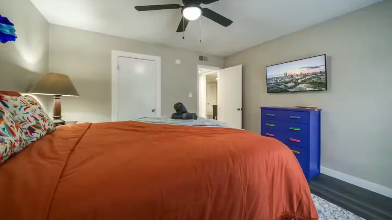 Photo of Bedroom in South Manchaca