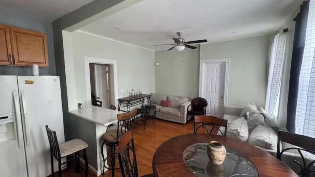 Photo of Others in Guttenberg