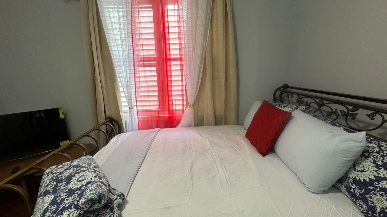 Photo of Bedroom in Guttenberg