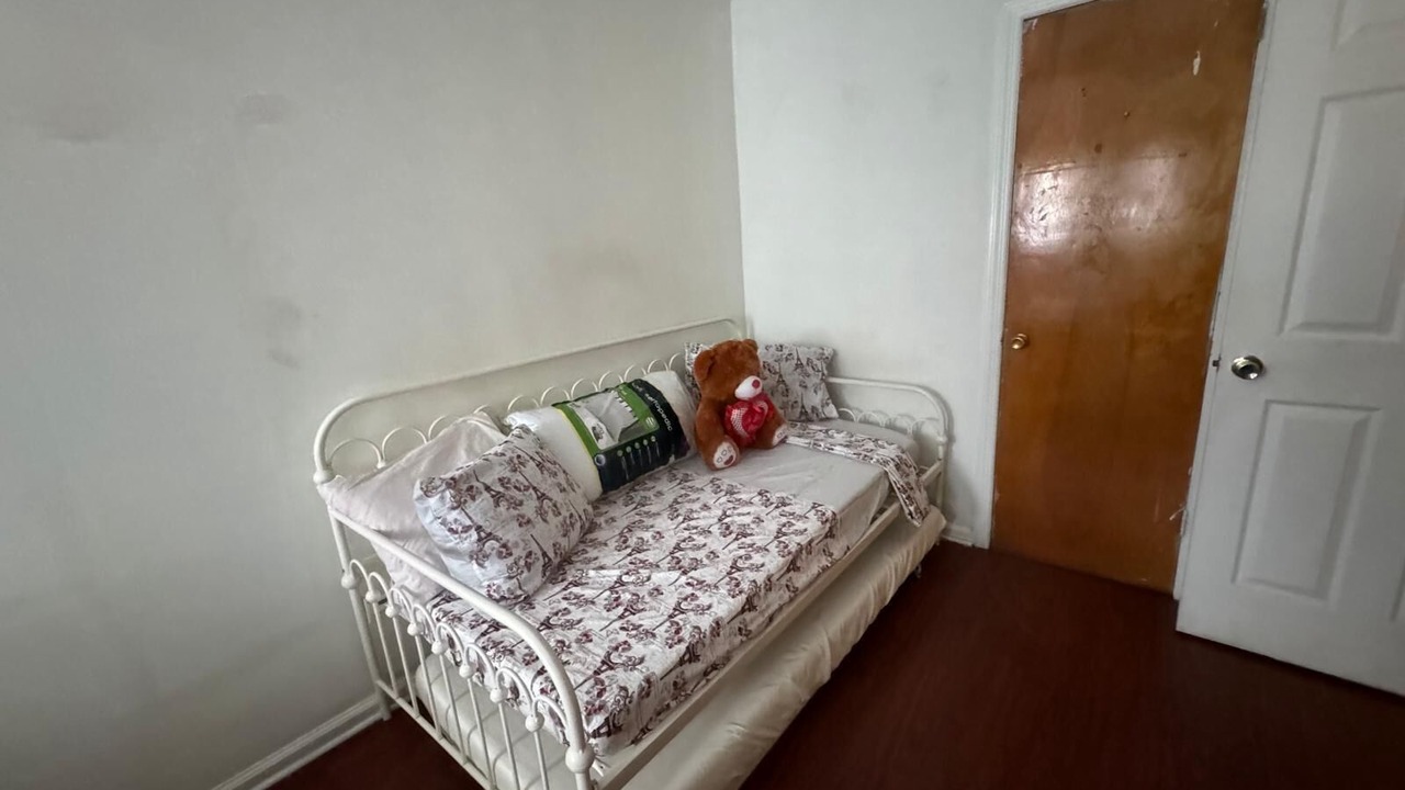 Photo of Bedroom in Guttenberg