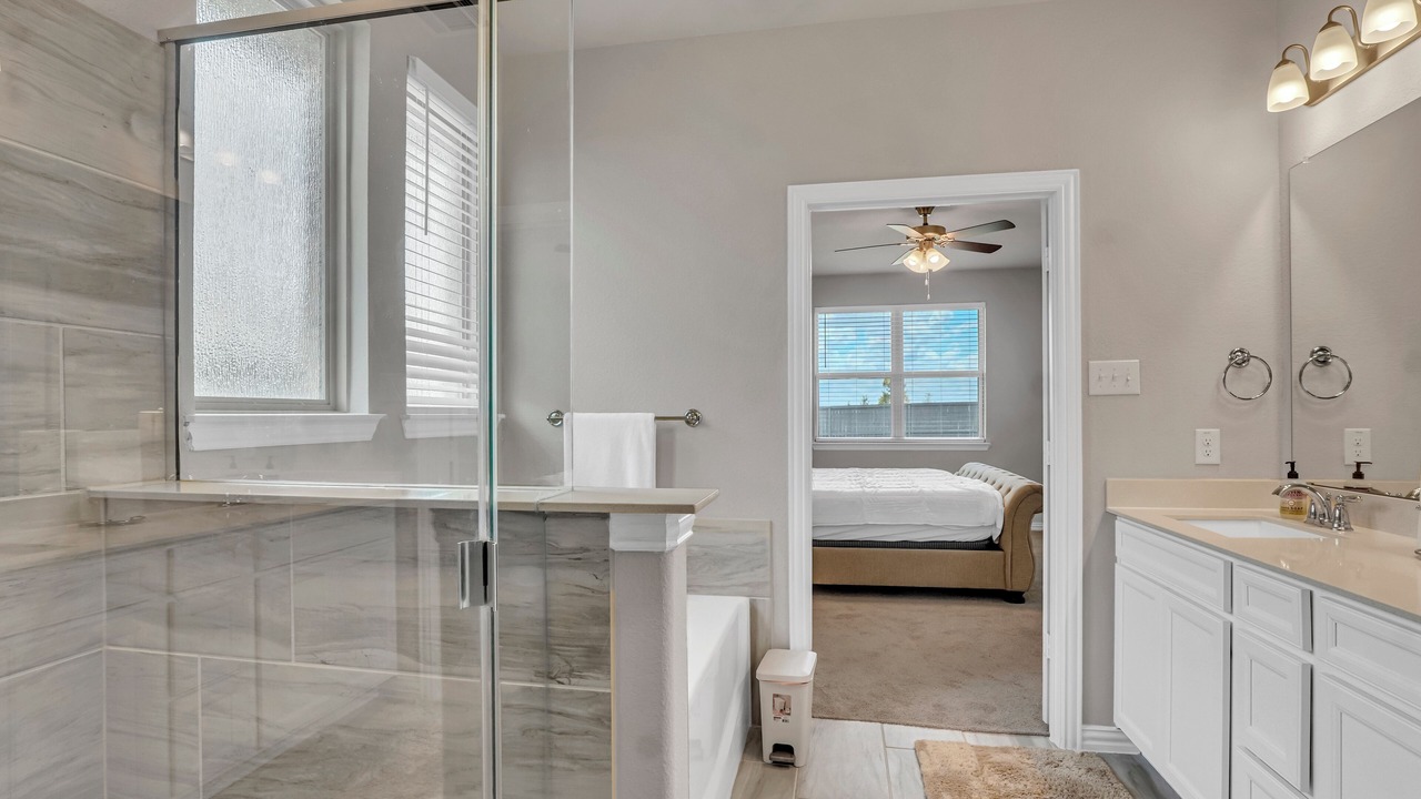 Photo of Bathroom in Venus