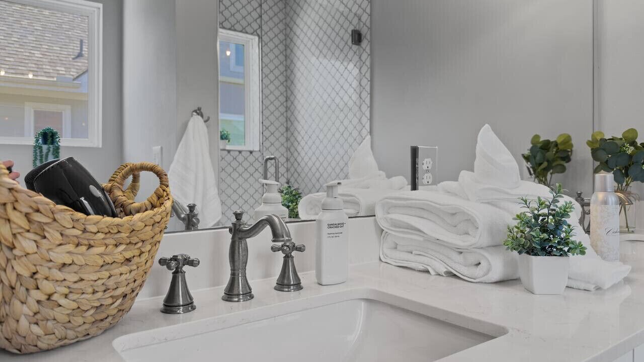 Photo of Bathroom in University Hills and Windsor Park