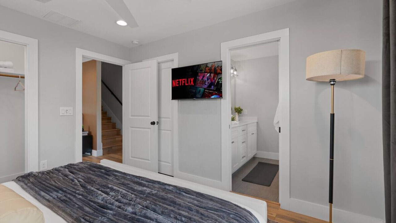 Photo of Bedroom in University Hills and Windsor Park