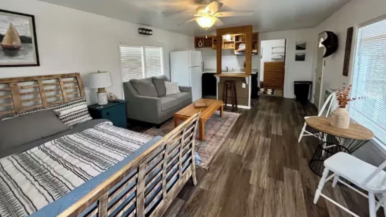 Photo of Bedroom in Grove