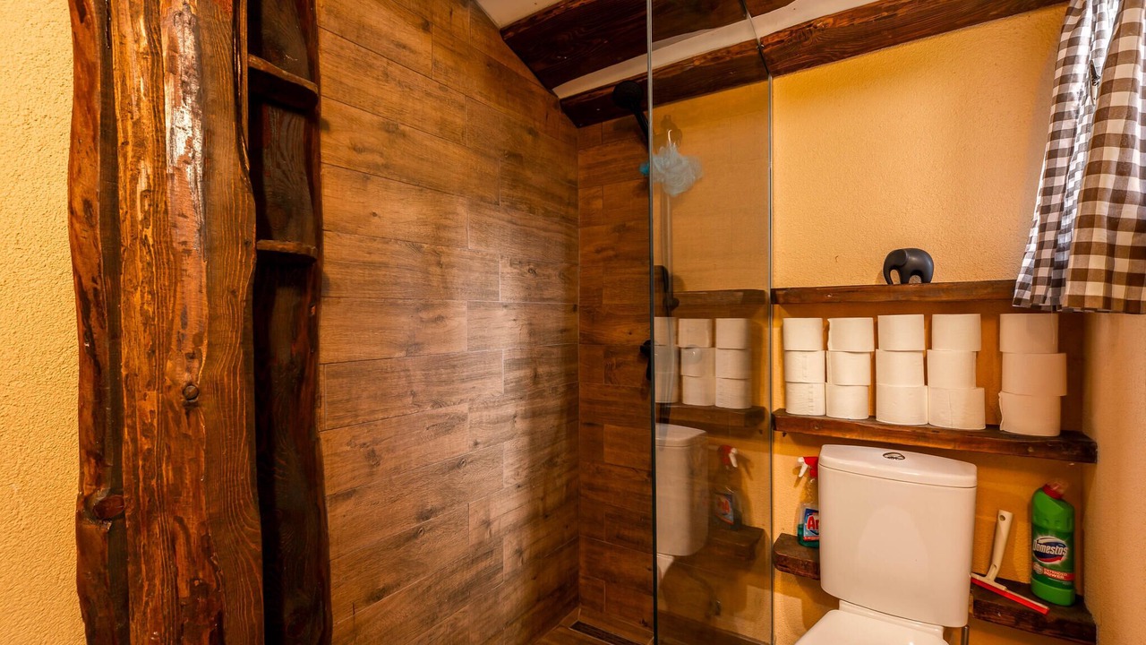 Photo of Bathroom in Cabar