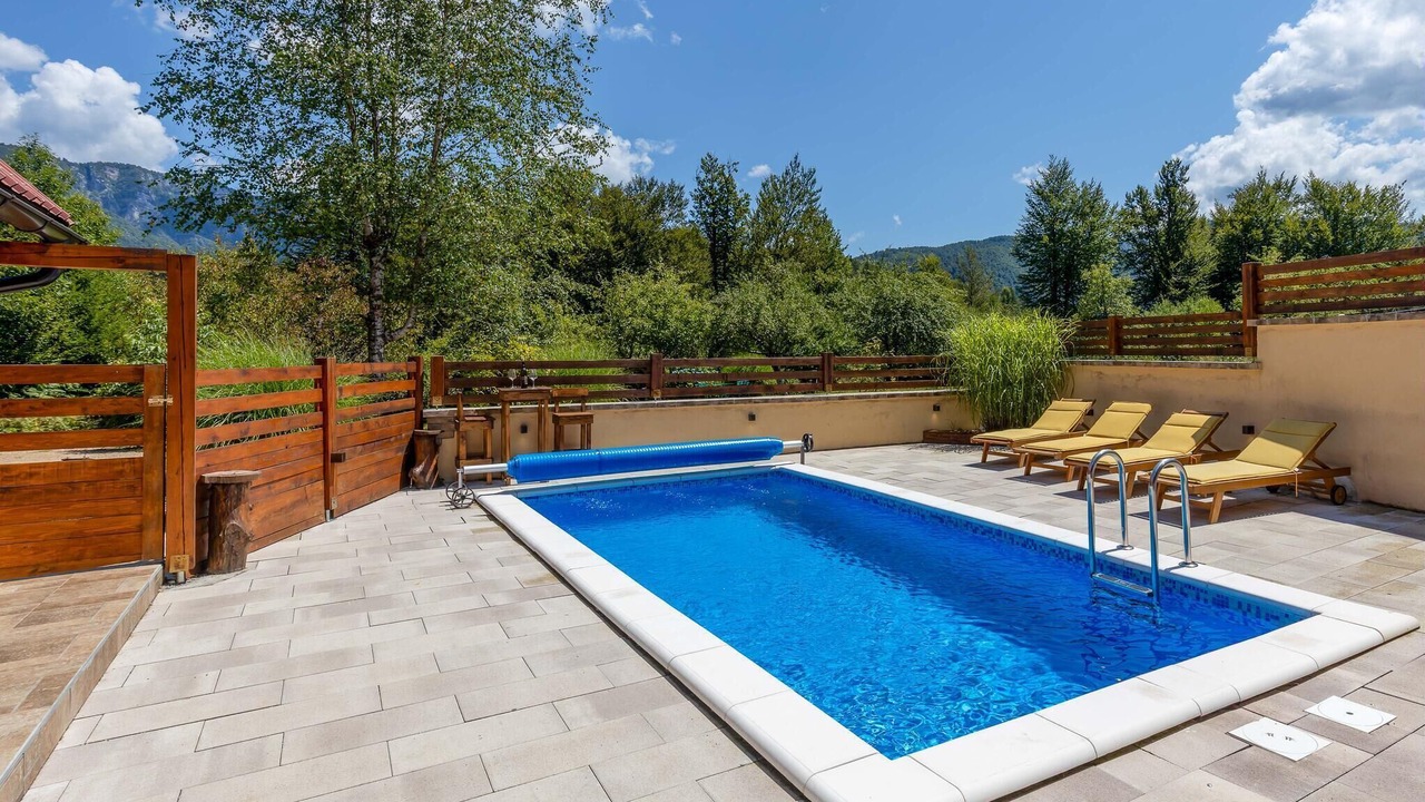 Photo of Outdoor in Cabar
