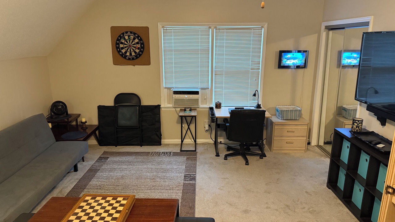 Photo of Livingroom in Clayton