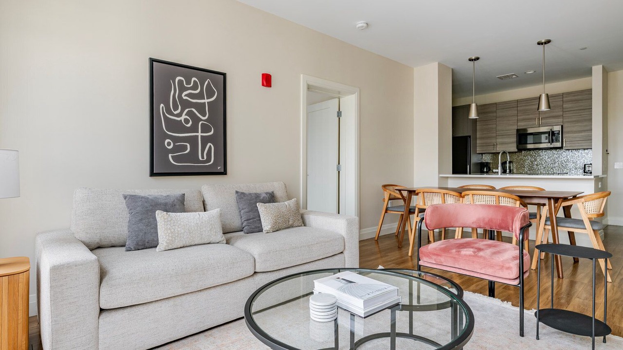 Photo of Livingroom in Newtonville