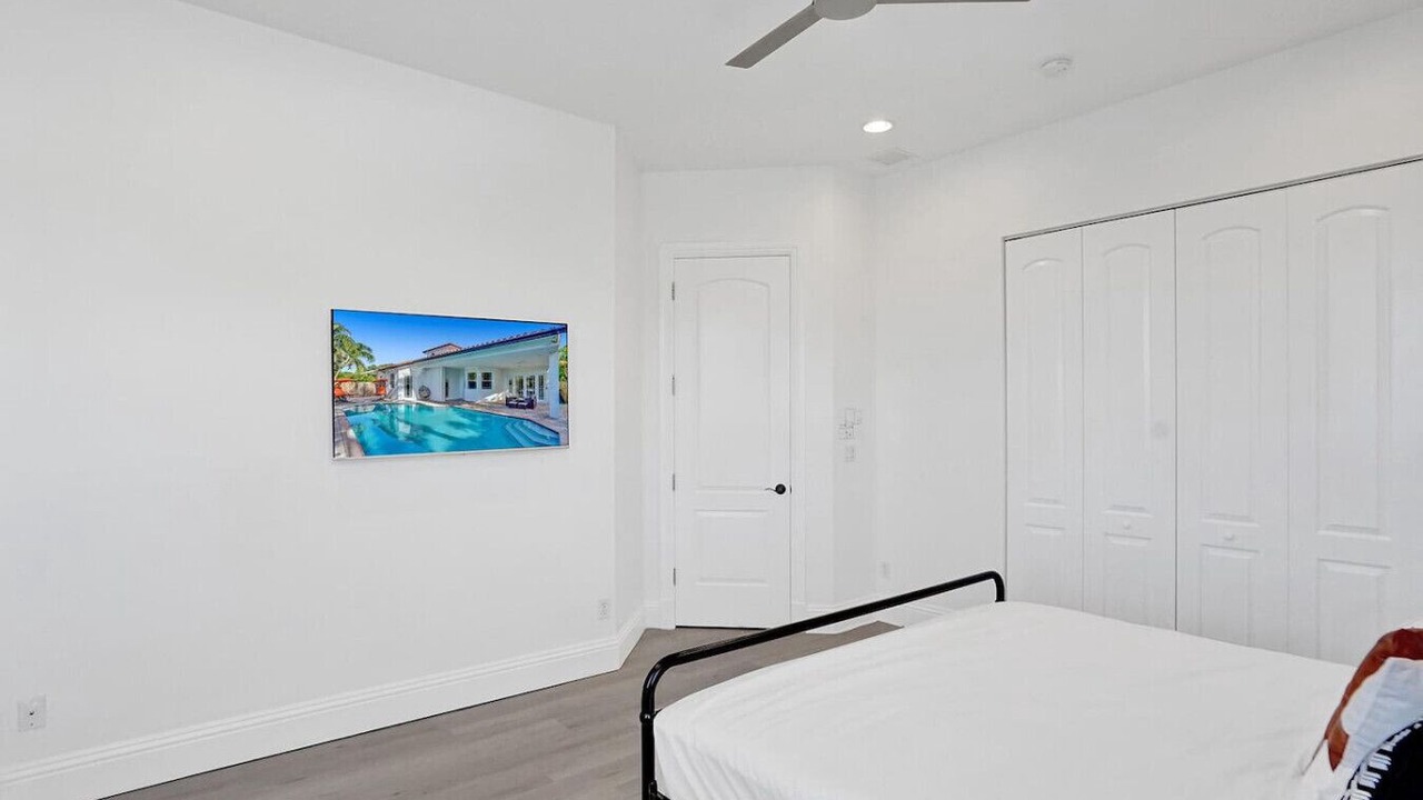 Photo of Bedroom in River Oaks